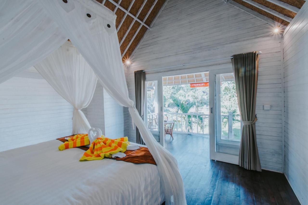 Paluh Beach Huts Lembongan Exteriör bild